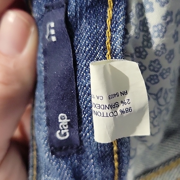 Gap Jeans - Picture 3 of 5